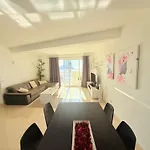 Apartament La Perla Mit 3 Schlafzimmern By Interhome
